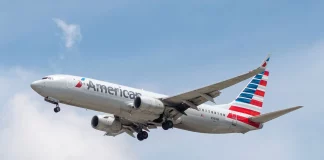 Φωτιά σε κινητήρα Boeing 737 μετά από πρόσκρουση με πουλιά – «Mayday» από τον πιλότο (VIDEO)