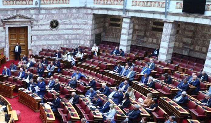 Η χαμένη πυξίδα της αντιπολίτευσης
