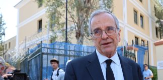 Αντώνης Σαμαράς: Γιατί δεν βιάζεται να ανακοινώσει το νέο κόμμα – Τα παραδείγματα Καρυστιανού – Τσίπρα και ο ρόλος των γκάλοπ