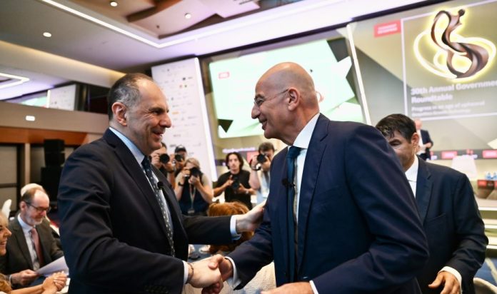 Μεγάλα και καθόλου αθώα ψέματα από τον ΥΠΕΞ Γιώργο Γεραπετρίτη Μεγάλα και καθόλου αθώα ψέματα από τον ΥΠΕΞ Γιώργο Γεραπετρίτη