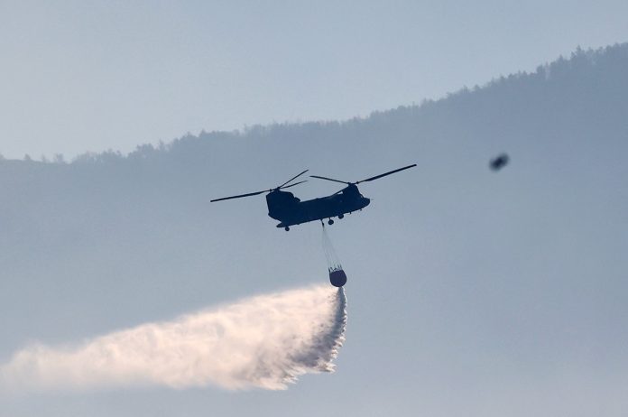 Φωτιά στην Κάρυστο Ευβοίας – Σηκώθηκαν εναέρια μέσα