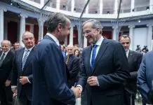 Σαμαράς VS Μητσοτάκη: Ο «γαλάζιος» εμφύλιος άρχισε επιθετικά…