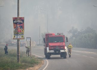 Φωτιά στη Χαλκιδική: Στο Κέντρο Υγείας πυροσβέστης με αναπνευστικά προβλήματα