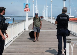 Τέσσερις συλλήψεις για κλοπή ρολογιού αξίας 300.000 δολαρίων στην Κυανή Ακτή