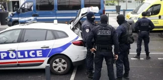 Τουλούζη: Άνδρας φώναξε “Αλλάχου Άκμπαρ” και επιτέθηκε με μαχαίρια σε αστυνομικούς – Δύο τραυματίστηκαν σοβαρά