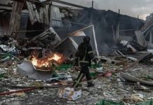 Κριμαία: Στρατιωτικός σκότωσε έναν συνάδελφό του και τρεις πολίτες – Φονικές επιθέσεις του Κιέβου στη Ρωσία