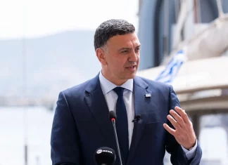 O Κικίλιας βλέπει μείωση 34% στις μεταναστευτικές ροές στα θαλάσσια σύνορα