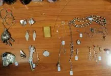 Βοιωτία: Απατεώνας έπεισε ηλικιωμένες να του δώσουν χρήματα και κοσμήματα για να μην τα καταγράψει ο…δορυφόρος της εφορίας