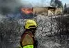 Η Πυροσβεστική «βλέπει» κολόνα ηλεκτροδότησης του ΔΕΔΔΗΕ για τη φωτιά στον Κουβαρά