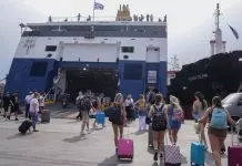 Διακοπές 2026: Το «απαγορευτικό» καλοκαίρι για τη μεσαία τάξη – Πόσο κοστίζει μια εβδομάδα για τετραμελή οικογένεια