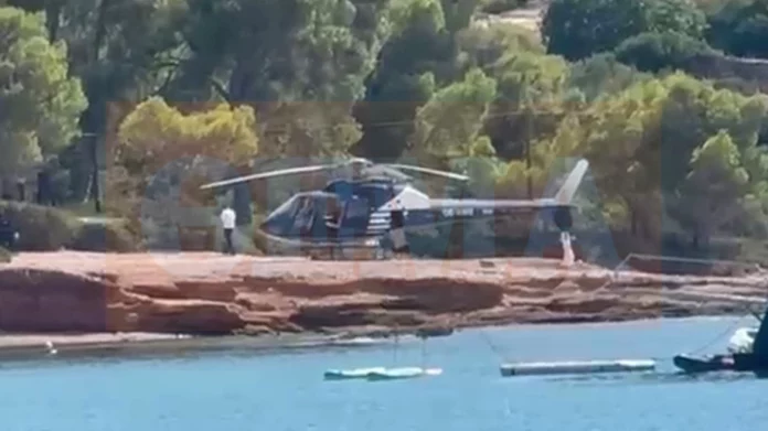 Ελεύθερος ο 39χρονος επιβάτης του ελικοπτέρου στις Σπέτσες, είχε συλληφθεί όταν τον είδαν να πετάει ένα σακουλάκι με ναρκωτικά Ελεύθερος ο 39χρονος επιβάτης του ελικοπτέρου στις Σπέτσες, είχε συλληφθεί όταν τον είδαν να πετάει ένα σακουλάκι με…