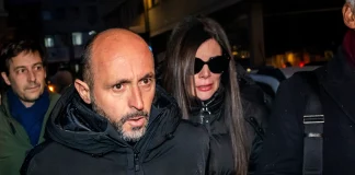 Στη φυλακή για τον ξυλοδαρμό της συζύγου του ο ιδιοκτήτης του μοιραίου μπαρ στο Κραν Μοντανά, η γυναίκα νοσηλεύεται στο νοσοκομείο