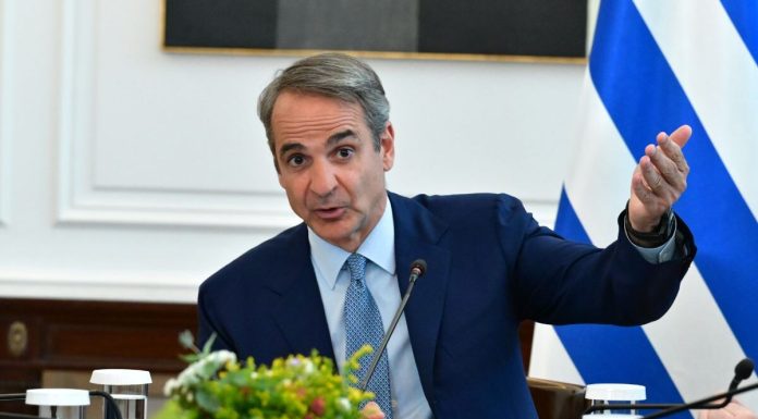 Κυριάκος Μητσοτάκης: Αναλγησίες