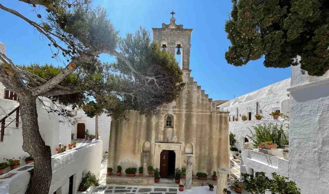 moni_taxiarchon_serifos
