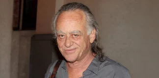 Πέθανε ο ηθοποιός Νίκος Καλογερόπουλος σε ηλικία 74 ετών
