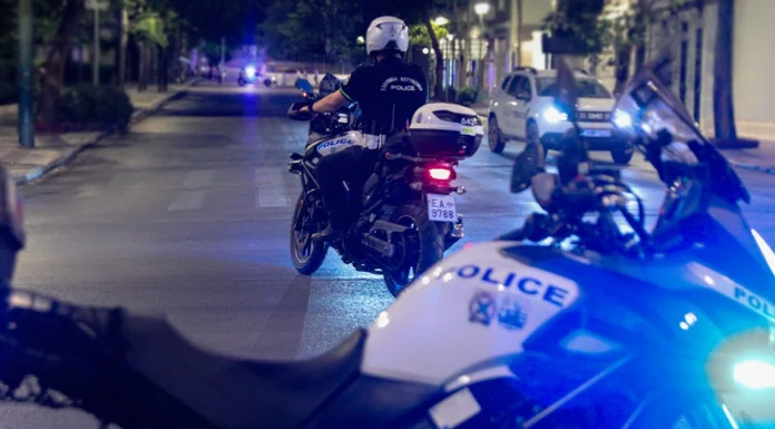 Φρίκη στην Κυψέλη: Βρέθηκε νεκρό βρέφος μέσα σε δοχείο που ήταν κρυμμένο σε βαλίτσα