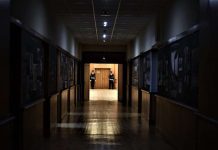 Ο διευθυντής του στρατιωτικού γραφείου Δένδια στο εξωτερικό και τα αναπάντητα ερωτήματα της μετακίνησης