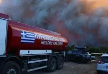 Ανεξέλεγκτο το μέτωπο στο Πόρτο Γερμενό, εκκενώνονται πέντε οικισμοί – Πύρινη κόλαση και στην Φωκίδα