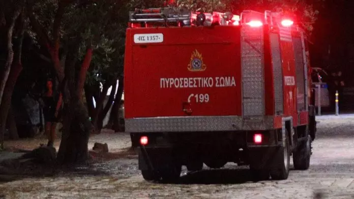 Θεσσαλονίκη: Συναγερμός στην Πυροσβεστική για φωτιά σε εγκαταλελειμμένο κτίριο στην Πυλαία – (VIDEO) Καρπενήσι:Οριοθετήθηκε η πυρκαγιά στο Λαγόξυλο