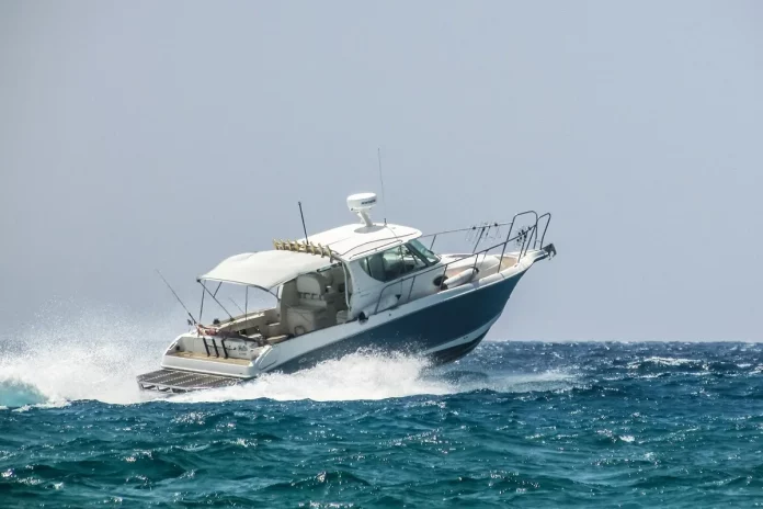Σύγκρουση σκαφών στις Κάννες: Αγνοείται 22χρονος, τέσσερις σοβαρά τραυματίες