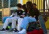Φιάσκο για Μακρόν: «Μπλόκο» στην εμβληματική απαγόρευση των social media στους ανήλικους – Κρίθηκε αντισυνταγματική