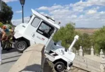 Tουριστικό τρενάκι χωρίς οδηγό παρέσυρε Ιταλό τουρίστα στο ιστορικό κέντρο του Τολέδο (VIDEO)