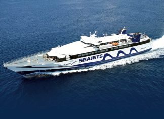 Φωτιά στη Χαλκιδική: Το Speedrunner Jet έκανε στάση στη Σίβηρη και πήρε εγκλωβισμένους από την παραλία – (VIDEO)
