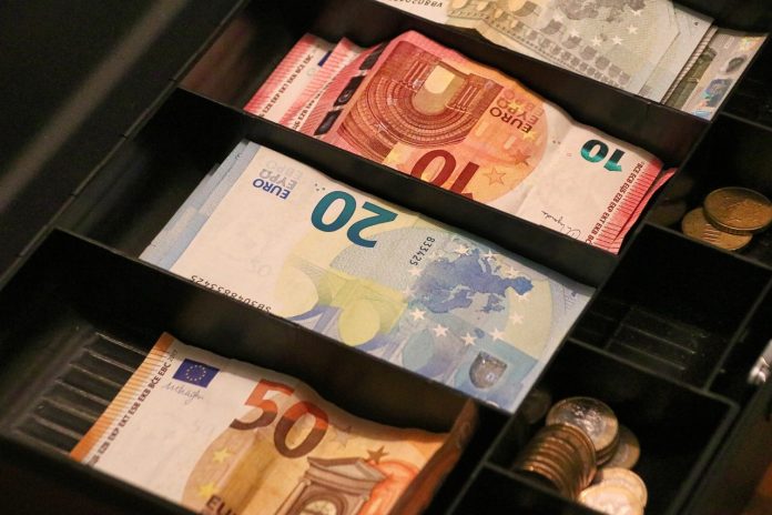 Θεσσαλονίκη: Συνελήφθη 36χρονος που πήγε να αφαιρέσει ταμειακή μηχανή από καφετέρια στο κέντρο