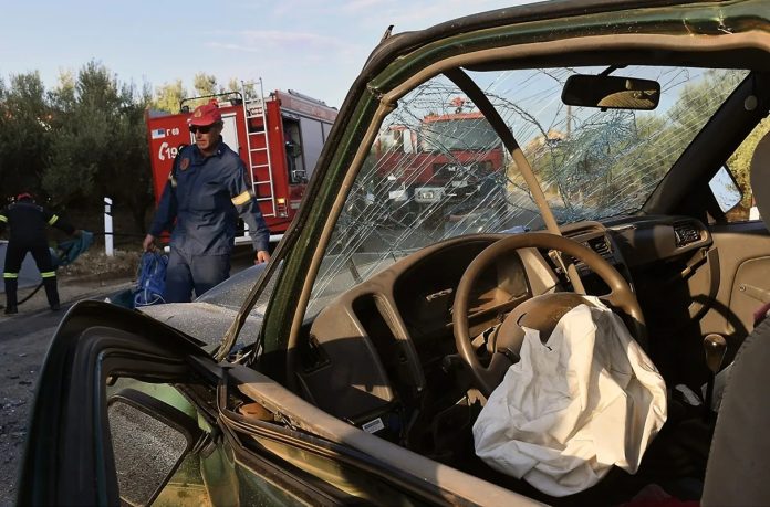 Σέρρες: Σοκαριστικό βίντεο ντοκουμέντο από τη στιγμή του τροχαίου στο οποίο σκοτώθηκαν μητέρα και γιος