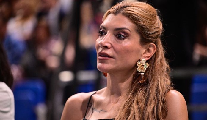 Ταξιδάκι πολυτελείας της διοίκησης του ΣΕΦ στη Θεσσαλονίκη: 50.000 ευρώ για να παρουσιάσουν τις μακέτες του νέου κλειστού του Ολυμπιακού Ταξιδάκι πολυτελείας της διοίκησης του ΣΕΦ στη Θεσσαλονίκη: 50.000 ευρώ για να παρουσιάσουν τις μακέτες του νέου…