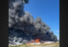 Δείτε βίντεο: Σκηνές αποκάλυψης μετά από νέο ουκρανικό χτύπημα σε μεγάλη αποθήκη της «ρωσικής Amazon»