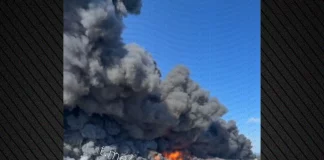 Δείτε βίντεο: Σκηνές αποκάλυψης μετά από νέο ουκρανικό χτύπημα σε μεγάλη αποθήκη της «ρωσικής Amazon»