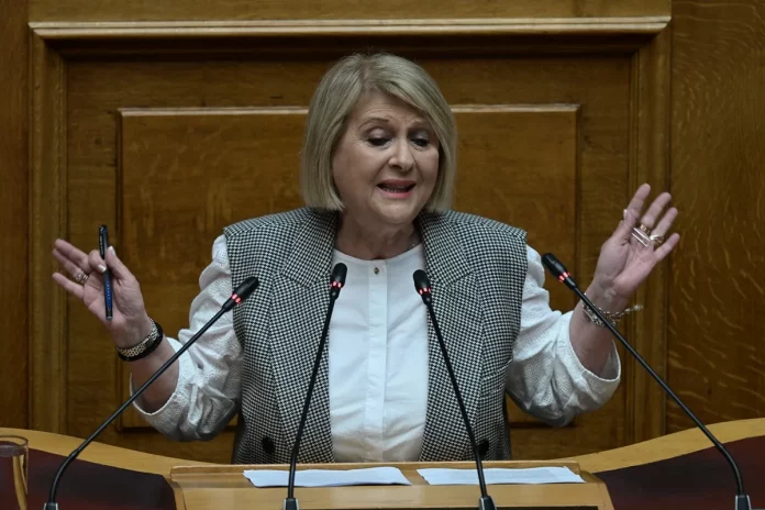Βούλτεψη για κόμμα Σαμαρά: Έχουν πάρει το “νεοδημοκρατόμετρο” και το κρατάνε στα χέρια;