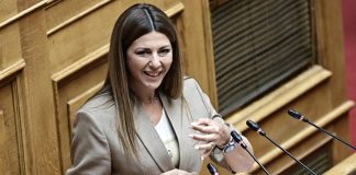 Η σιωπή της Ζαχαράκη Η σιωπή της Ζαχαράκη
