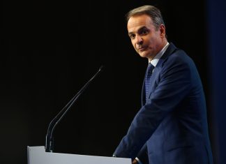 Ούτε λέξη για την ακρίβεια!