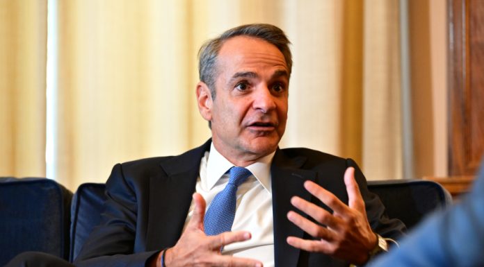 Τα κυριακάτικα success story του πρωθυπουργού και η σκληρή πραγματικότητα Τα κυριακάτικα success story του πρωθυπουργού και η σκληρή πραγματικότητα
