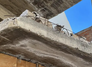 Ηράκλειο: Κατέρρευσε μπαλκόνι από τον 4ο όροφο