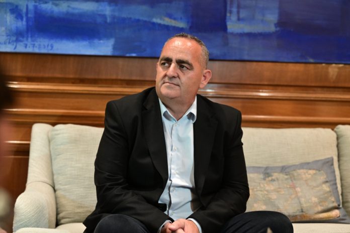 Καρελιάς για Μπελέρη: Τουλάχιστον ο Κασιδιάρης δεν πήγε να μπουκάρει με όπλα στην Αλβανία… Καρελιάς για Μπελέρη: Τουλάχιστον ο Κασιδιάρης δεν πήγε να μπουκάρει με όπλα στην Αλβανία...