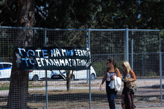 Δίκη για τα Τέμπη – Οικογένειες μηχανοδηγών: «Σκότωσαν τα παιδιά μας πολλές φορές» Δίκη για τα Τέμπη - Οικογένειες μηχανοδηγών: «Σκότωσαν τα παιδιά μας πολλές φορές»