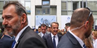 Μία ωραία προεκλογική ατμόσφαιρα Μία ωραία προεκλογική ατμόσφαιρα