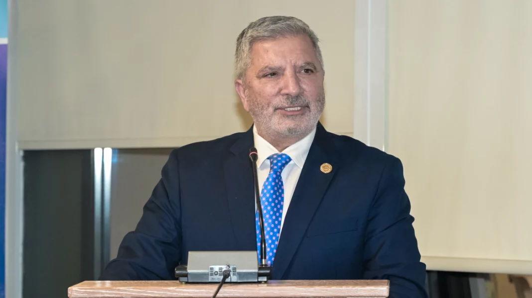 Η απάντηση του Γιώργου Πατούλη στις κατηγορίες ότι εμπλέκεται σε ιατρικές εταιρείες