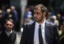 Η προσωπική άποψη Μαρινάκη για το επίδομα ανεργίας βρίσκει υποστηρικτές εντός της κυβέρνησης Η προσωπική άποψη Μαρινάκη για το επίδομα ανεργίας βρίσκει υποστηρικτές εντός της κυβέρνησης