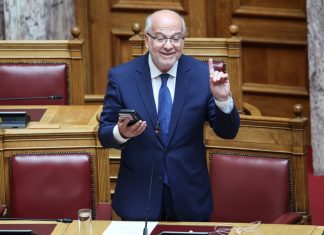 «Άντε και νομάρχης»!!