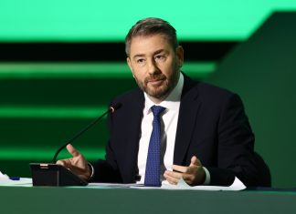 Γιατί ο Ανδρουλάκης δεν μπορεί να διαγράψει τον Πάνα
