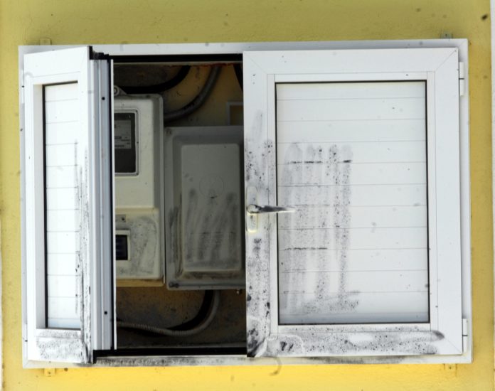 Τι... κερατιάτικα πληρώνουμε στους λογαριασμούς του ρεύματος