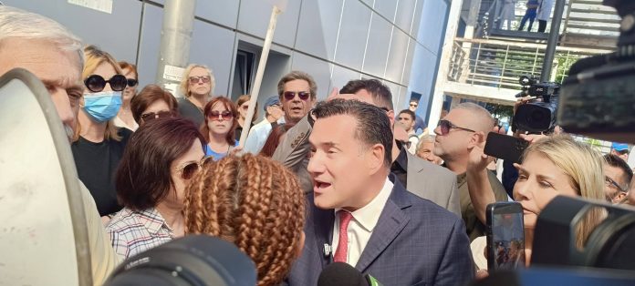 Βόλος:Αποδοκιμάστηκε ο Άδωνις-Σπυρίδωνας Γεωργιάδης στο νοσοκομείο Βόλου - (VIDEO-ΦΩΤΟ)