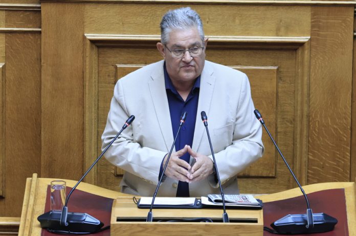 Κουτσούμπας σε κυβέρνηση για αφθώδη πυρετό: «Θα στείλετε τα Leopard και τους καταδρομείς;»