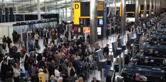 Βρετανία: Πάνω από 2.000 πτήσεις ακυρώθηκαν μέσα σε δύο μέρες