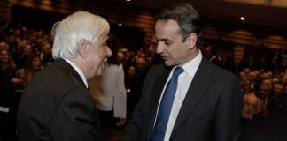 Προσαρμόζεται σιγά - σιγά στην πάγια θέση Παυλόπουλου περί μίας, και μόνο, διαφοράς με την Τουρκία