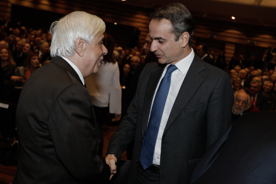 98deeaaa1383d5f124f33f233e6f6e93_L Προσαρμόζεται σιγά - σιγά στην πάγια θέση Παυλόπουλου περί μίας, και μόνο, διαφοράς με την Τουρκία